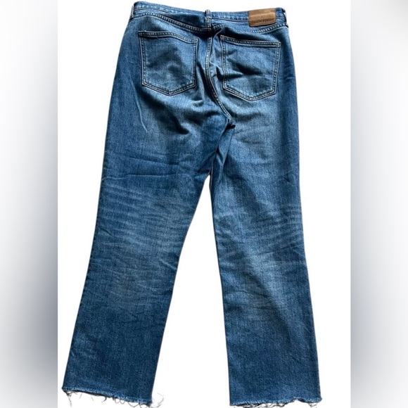 Aritzia Denim Forum The Arlo High Rise Straight Jeans Raw
Hem Cropped Size 30 - Picture 5 of 13